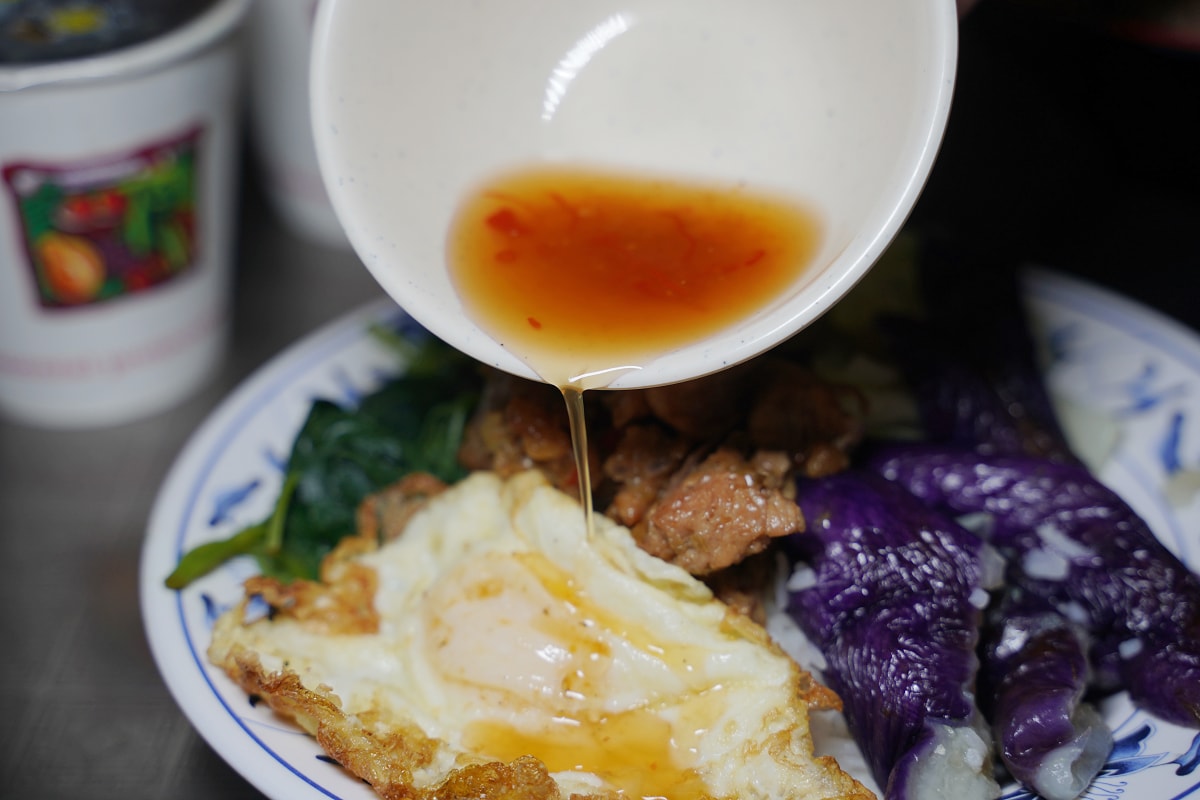 【芃原小館】內壢小吃店推薦 超高CP值大份量 牛肉米線河粉/香茅雞便當美味必點 內壢巷子美食