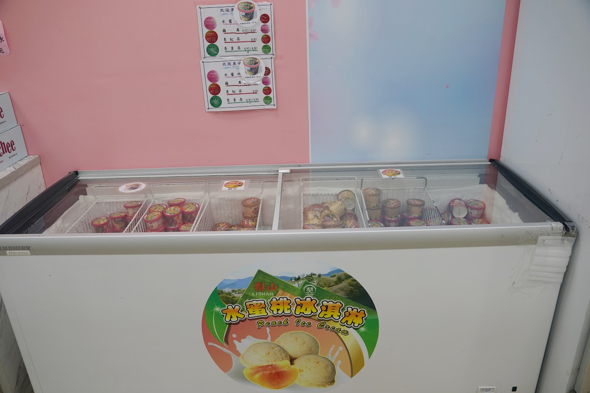 【雪霸國家公園武陵遊客中心】武陵農場旅遊服務中心超好買 伴手禮/泡麵/零食飲料/冰淇淋通通有