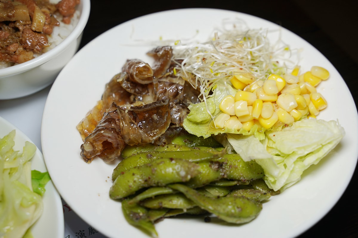 【武陵農場國民賓館山水館】武陵農場住宿推薦 一泊二食自助早晚餐吃到飽 七家灣溪旁盡享優美風景