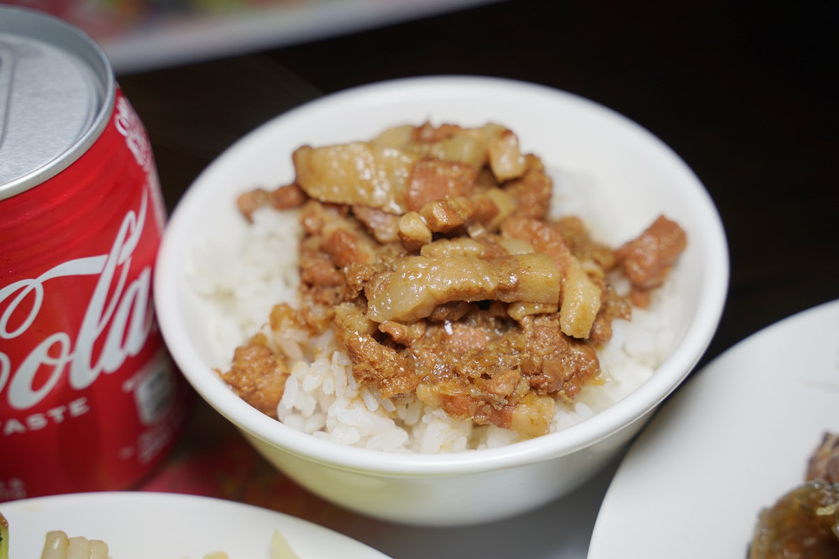 【武陵農場國民賓館山水館】武陵農場住宿推薦 一泊二食自助早晚餐吃到飽 七家灣溪旁盡享優美風景