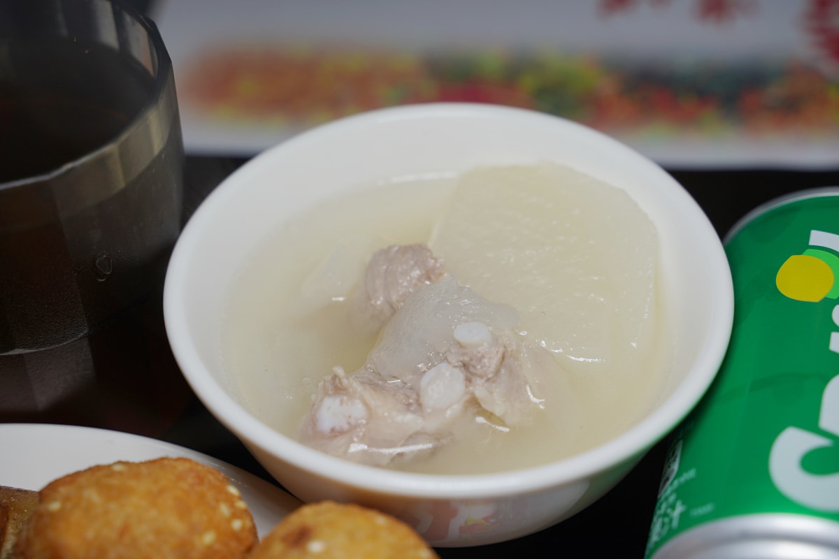 【武陵農場國民賓館山水館】武陵農場住宿推薦 一泊二食自助早晚餐吃到飽 七家灣溪旁盡享優美風景