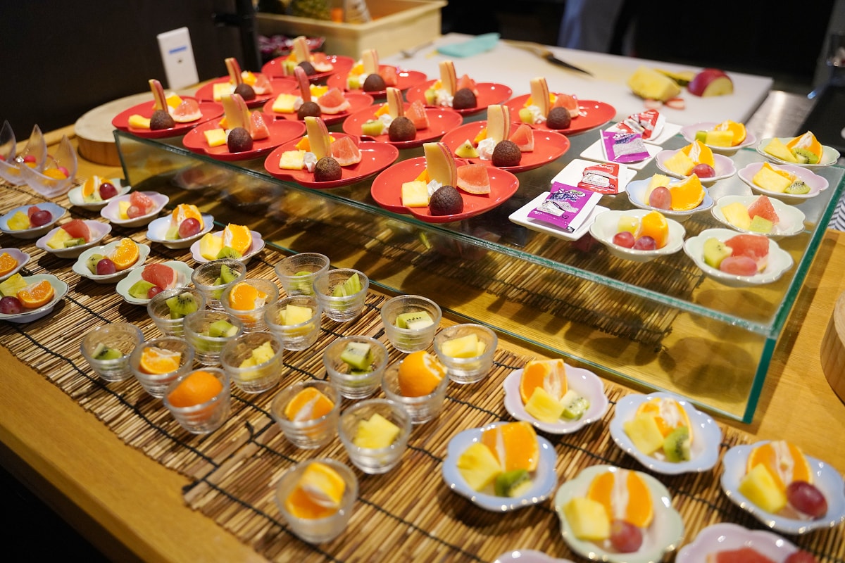 【日本料理餐廳 Asahi】新井樂天滑雪渡假村日式早餐自助吧/晚餐會席料理 絕美雪景精緻料理