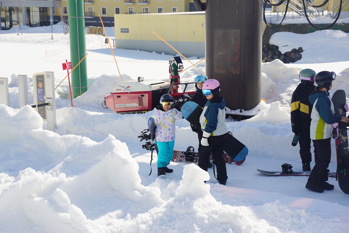 【美黛子日本滑雪課程心得分享】新潟新井樂天滑雪場 含全日纜車票/租賃滑雪裝備 送室內滑雪課程 - 第23張圖 【美黛子日本滑雪課程心得分享】新潟新井樂天滑雪場 含全日纜車票/租賃滑雪裝備 送室內滑雪課程