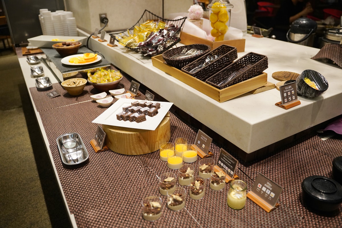 【The Plate】新井樂天滑雪渡假村美食餐廳推薦 西式吃到飽餐廳 早晚餐料理種類豐富