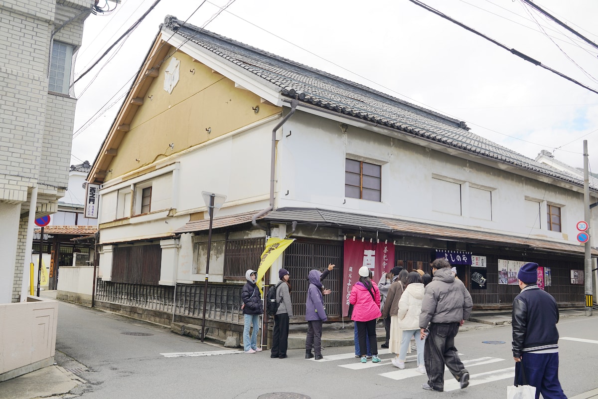 【善光寺外苑 西之門 よしのや】創業於寛永14年(1637年) 直營商店與免費清酒釀造廠參觀