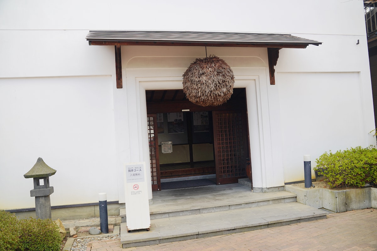【善光寺外苑 西之門 よしのや】創業於寛永14年(1637年) 直營商店與免費清酒釀造廠參觀