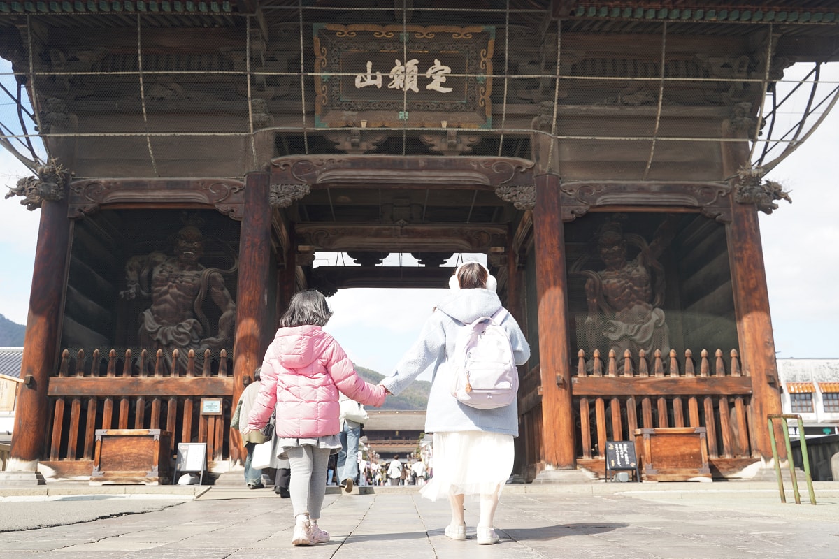 【善光寺】日本長野市必訪景點 創建於西元644年 建築物國寶/重要文化財 善光寺阿彌陀三尊