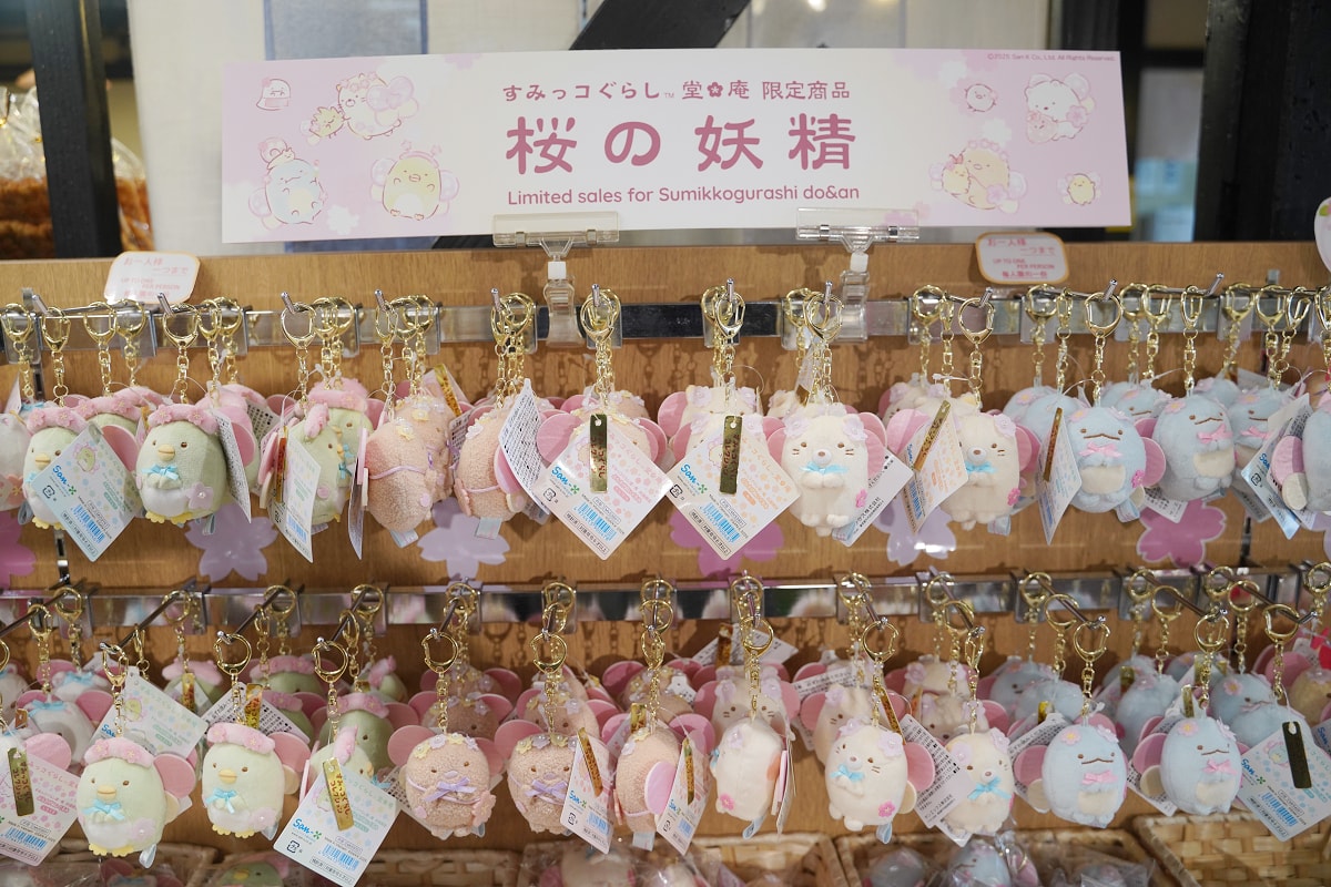 【すみっコぐらし堂 善光寺仲見世通り店】櫻花×角落小夥伴主題專賣店 限定周邊信州蘋果絨毛玩偶