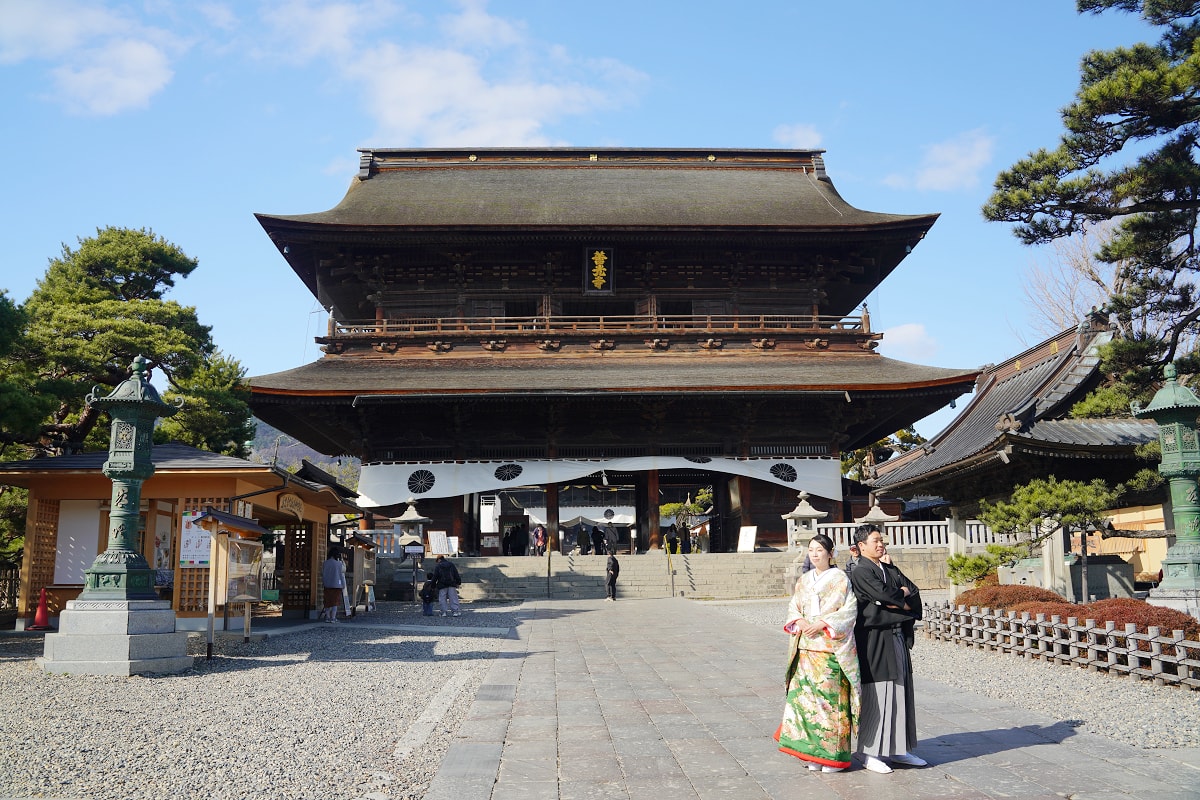 【善光寺】日本長野市必訪景點 創建於西元644年 建築物國寶/重要文化財 善光寺阿彌陀三尊