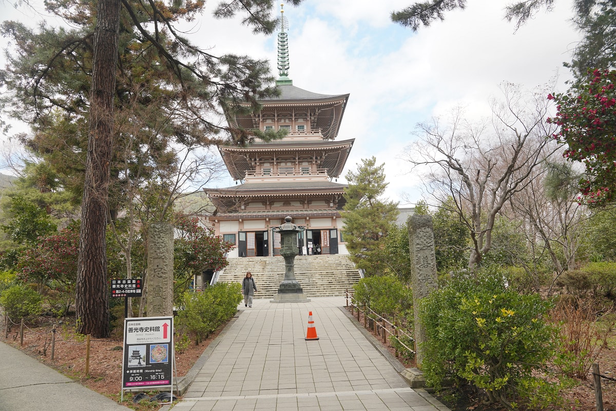【善光寺】日本長野市必訪景點 創建於西元644年 建築物國寶/重要文化財 善光寺阿彌陀三尊