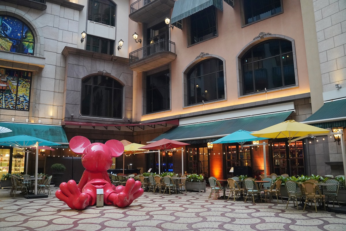 【盧卡諾義法餐酒館】文華東方酒店美食餐廳推薦 全台唯一當代藝術室內空間 米其林星級主廚進駐 - 第4張圖 【盧卡諾義法餐酒館】文華東方酒店美食餐廳推薦 全台唯一當代藝術室內空間 米其林星級主廚進駐