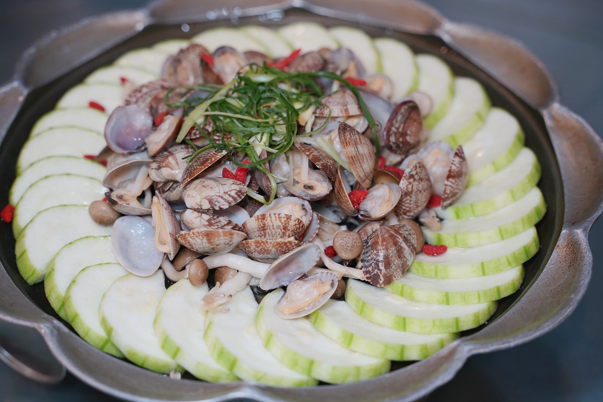 【龍和閩東風味館】北竿美食餐廳推薦 菜色料理多元化 美味在地馬祖菜 鴨藏三絕/紅糟炒飯必點 - 第6張圖 【龍和閩東風味館】北竿美食餐廳推薦 菜色料理多元化 美味在地馬祖菜 鴨藏三絕/紅糟炒飯必點
