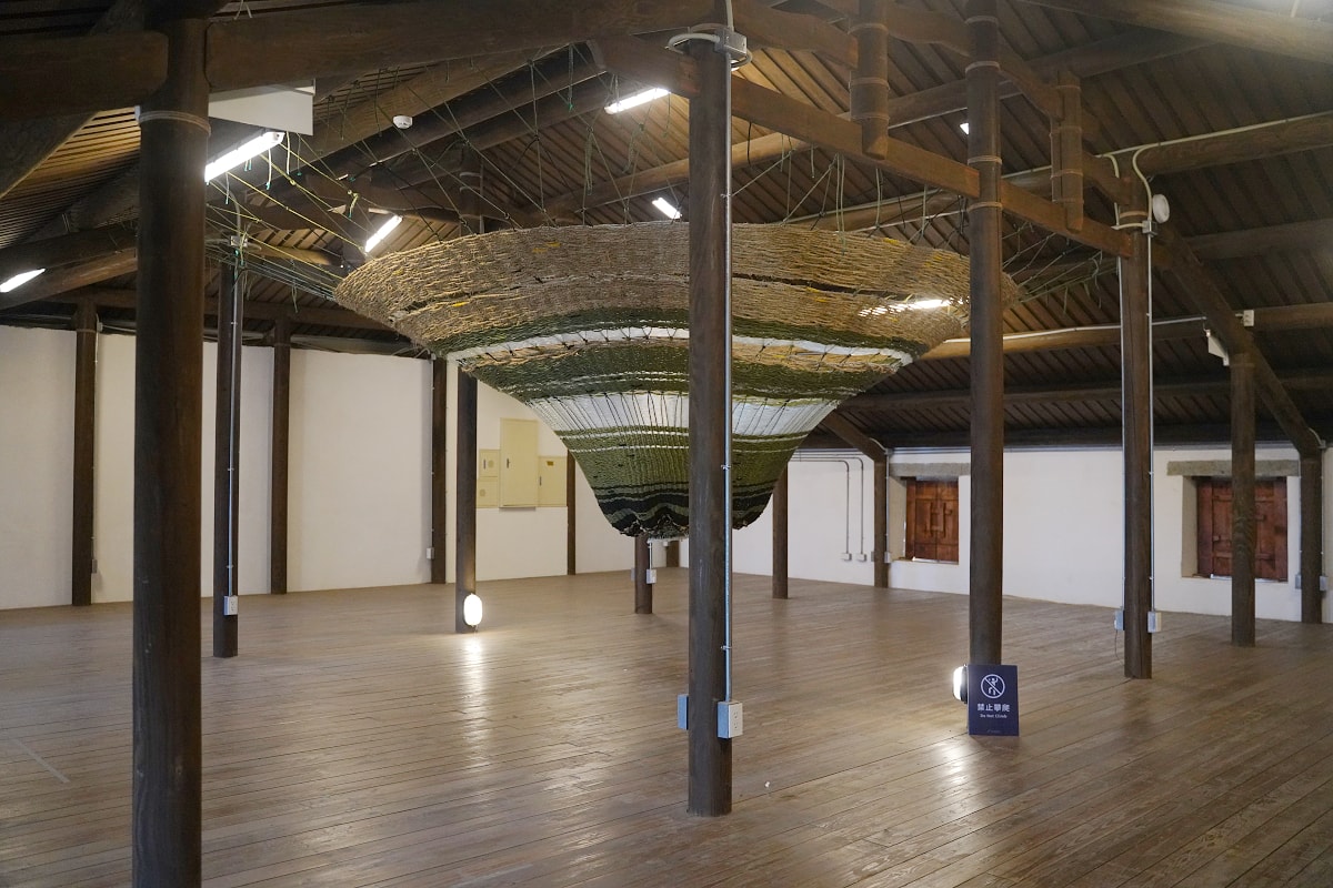 【橋仔五間排】百年歷史閩東傳統石屋「嶼海之間」常設展+藝術島作品「漁汐」見證馬祖漁業時代繁華