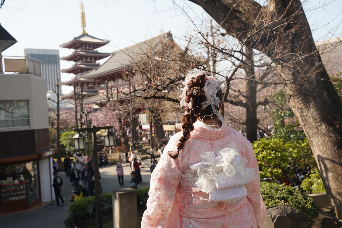 【江戶和裝工房淺草雅旗艦店】東京和服租借推薦 鄰近淺草寺中文服務人員 淺草地區最大規模和服出租