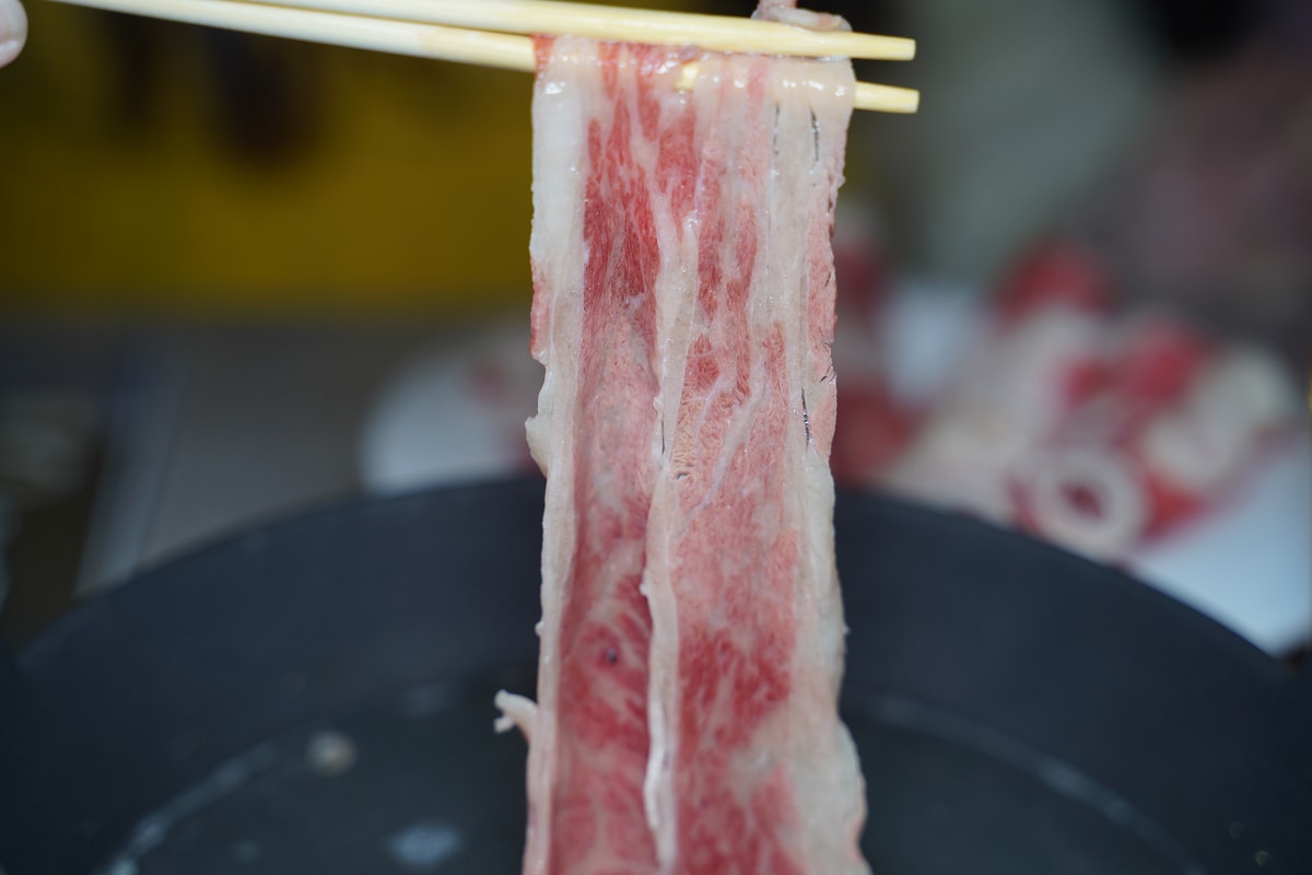 【食鍋性也海鮮鍋物藝文店】桃園藝文特區火鍋推薦 鮮魚+蛤蜊提煉鮮美高湯 加價升級肉肉吃到飽