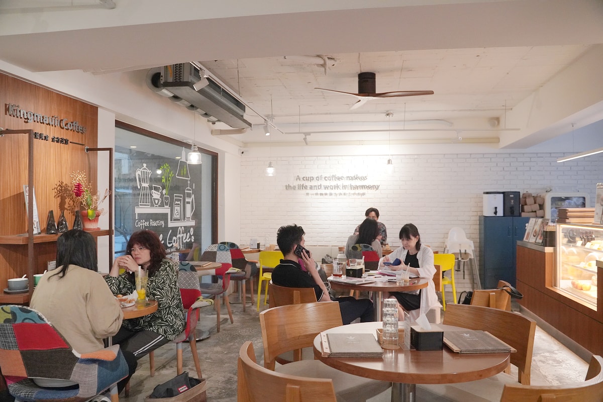 【Kingmauii 金茂宜咖啡 台北小巨蛋直營店】台北小巨蛋咖啡館推薦 超美味手作提拉米蘇 - 第3張圖 【Kingmauii 金茂宜咖啡 台北小巨蛋直營店】台北小巨蛋咖啡館推薦 超美味手作提拉米蘇