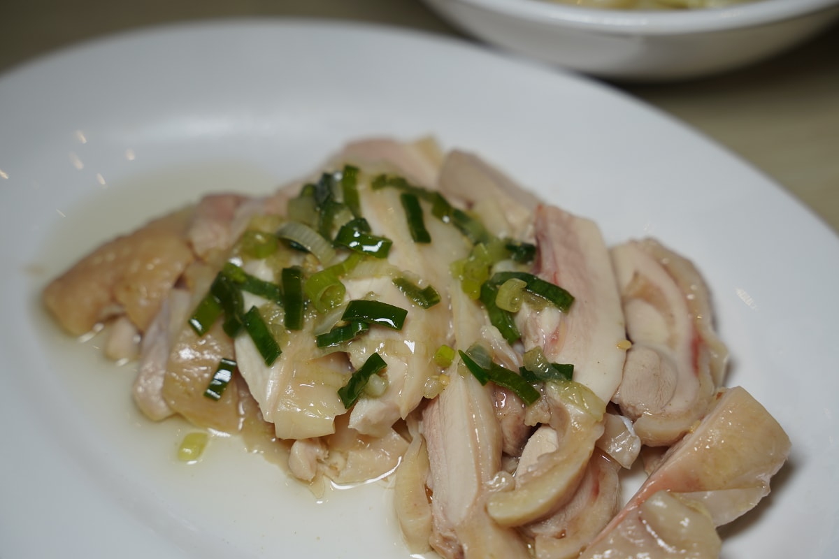 【豪爽鴨鴨肉專賣店內壢店】內壢忠孝路美食小吃推薦 內用鴨骨湯喝到飽 蔥油雞便當美味必點