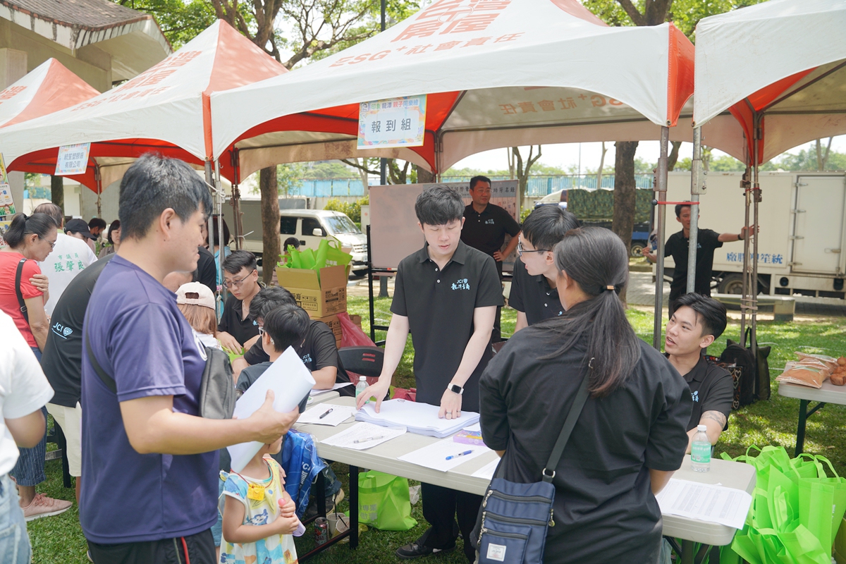 【印象龍潭 親子同樂繪】龍潭免費親子市集/發揮創意畫畫拿獎金/大型充氣城堡 龍潭國際青年商會