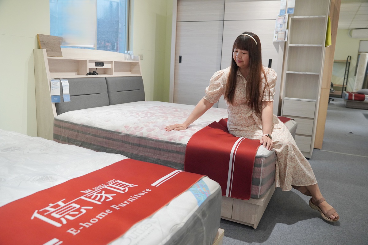 【億家具批發倉庫泰山店】泰山家具店推薦 門口可停車/人人可享批發價終身保修/客製化沙發選擇多