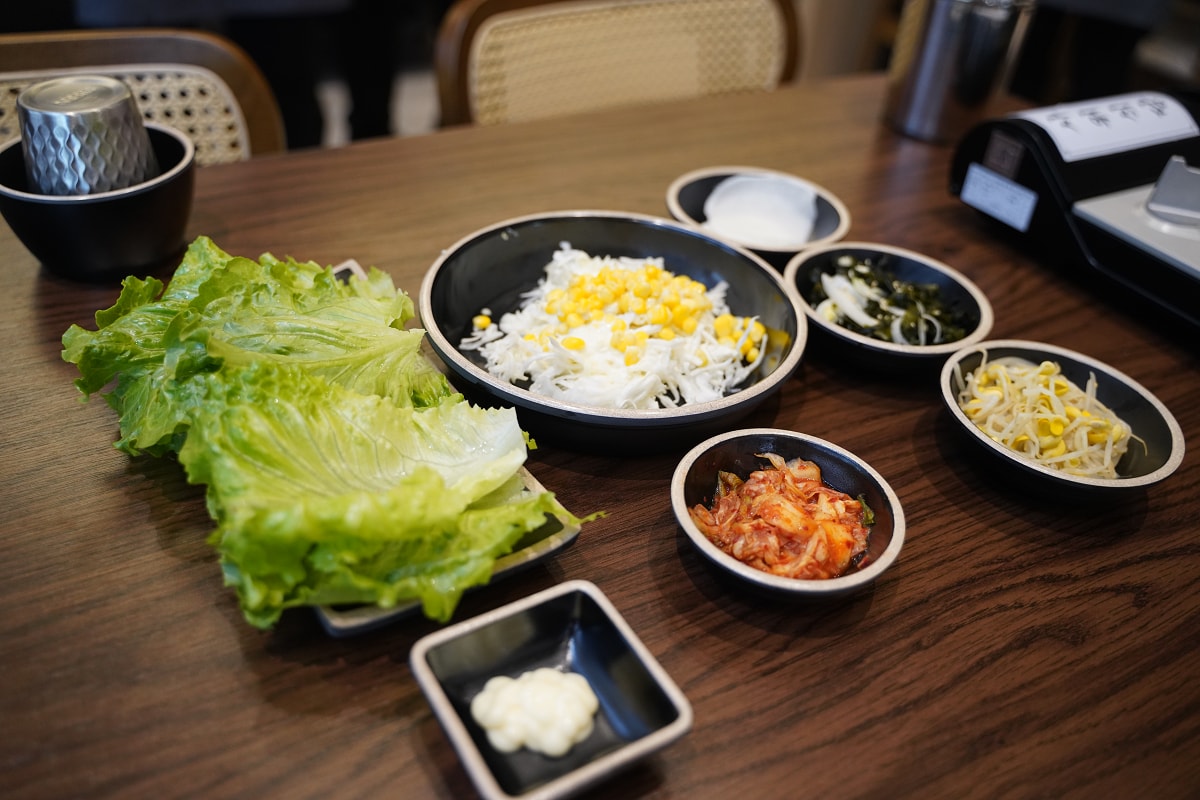 【釜山三味食堂 사위식당 台中店】台中韓式料理推薦 正宗韓國歐巴老闆的章魚蝦鍋 中友百貨旁