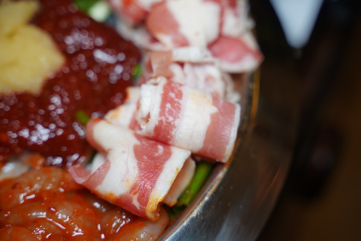 【釜山三味食堂 사위식당 台中店】台中韓式料理推薦 正宗韓國歐巴老闆的章魚蝦鍋 中友百貨旁
