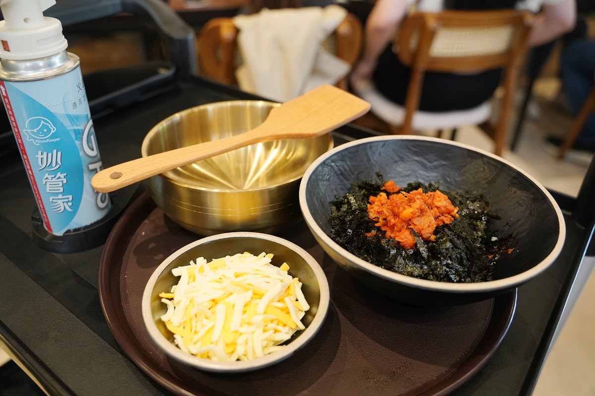 【釜山三味食堂 사위식당 台中店】台中韓式料理推薦 正宗韓國歐巴老闆的章魚蝦鍋 中友百貨旁