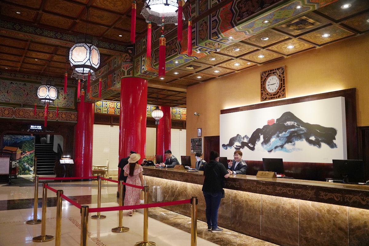 【圓山大飯店金龍客房開箱心得介紹】蛻變新生經典傳承 四大美學脈絡保留70年天井設計與現代空間