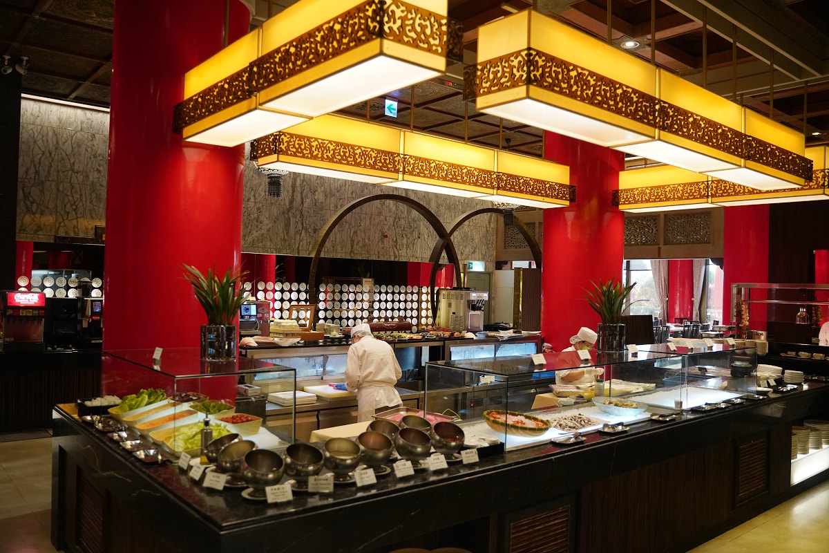 【松鶴餐廳】圓山大飯店自助吧吃到飽 氣派宮殿式裝潢/多樣化無國界料理 旅展購買餐券更加優惠
