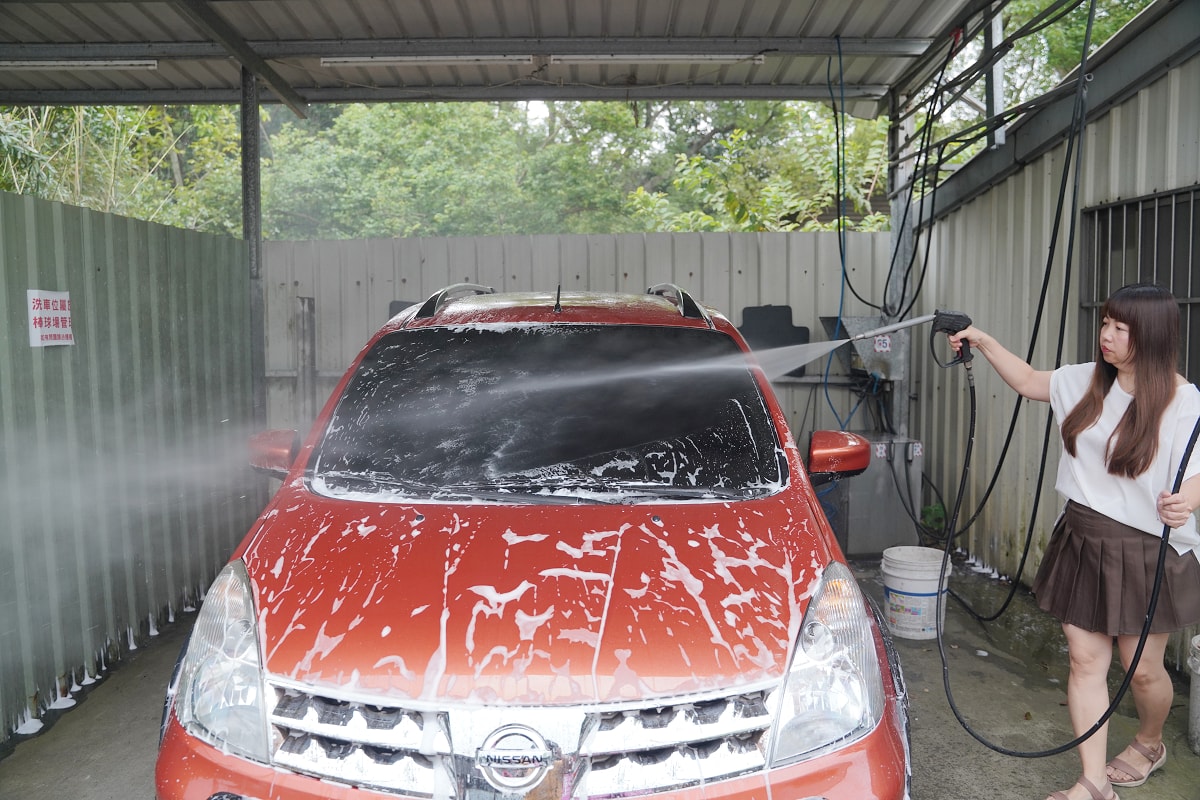 【SOFT99 gla’co 洗車前用免雨刷】雨天開車視野清晰更安全 搭配自動洗車機簡單快速 - 第6張圖 【SOFT99 gla’co 洗車前用免雨刷】雨天開車視野清晰更安全 搭配自動洗車機簡單快速
