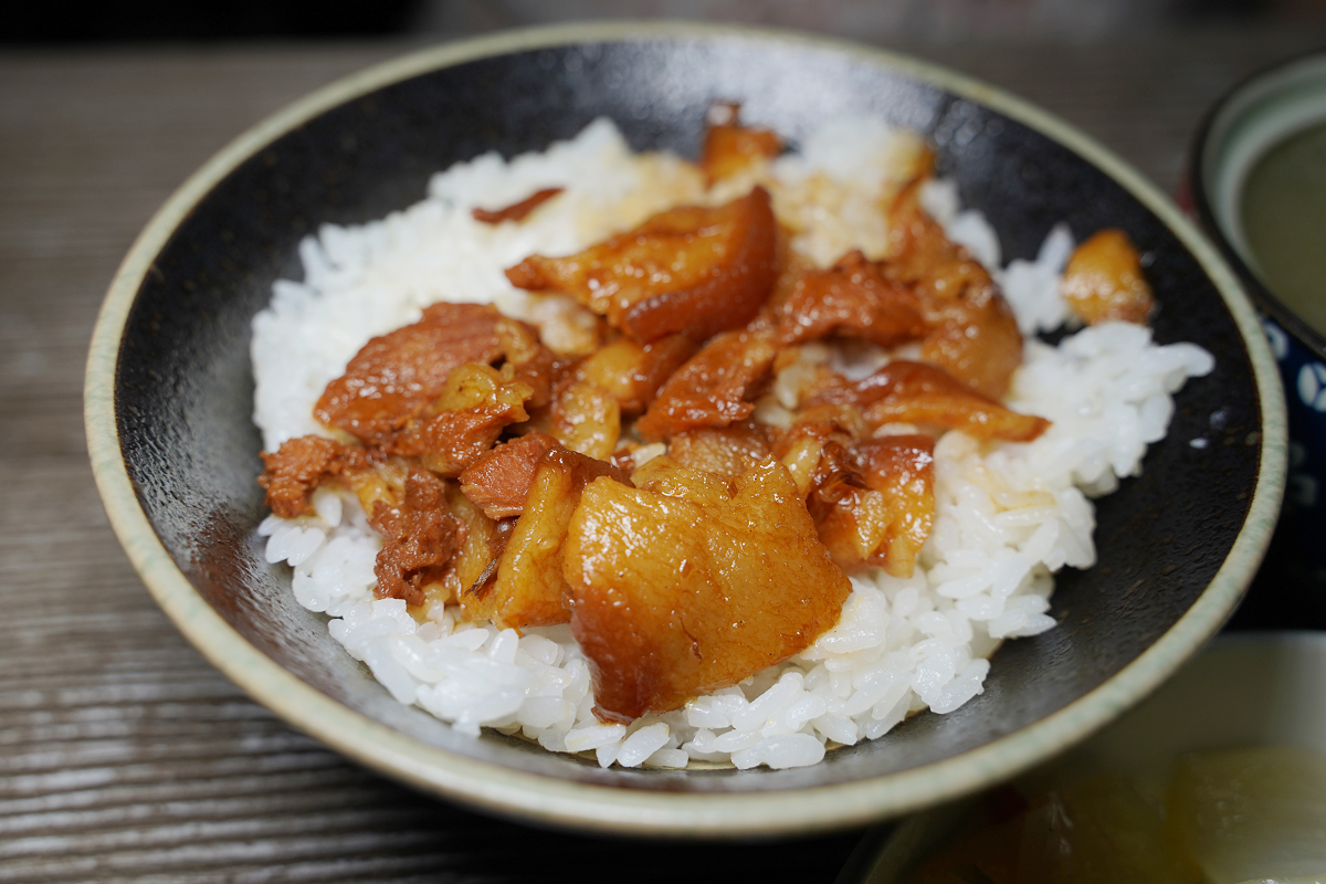 【台北雞滷專賣店】新北泰山美食推薦 超人氣平價小吃內用飲料喝到飽 必點土G滷飯+土G腿肉盤 - 第11張圖 【台北雞滷專賣店】新北泰山美食推薦 超人氣平價小吃內用飲料喝到飽 必點土G滷飯+土G腿肉盤