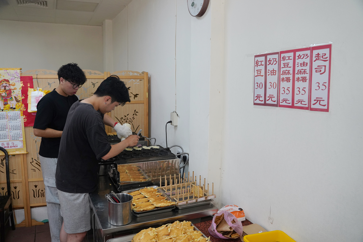 【玉萬飯卷】內壢早餐推薦 巨無霸飯卷只要40元 口味選擇多價格實惠 內壢隱藏版美食晚來吃不到 - 第4張圖 【玉萬飯卷】內壢早餐推薦 巨無霸飯卷只要40元 口味選擇多價格實惠 內壢隱藏版美食晚來吃不到