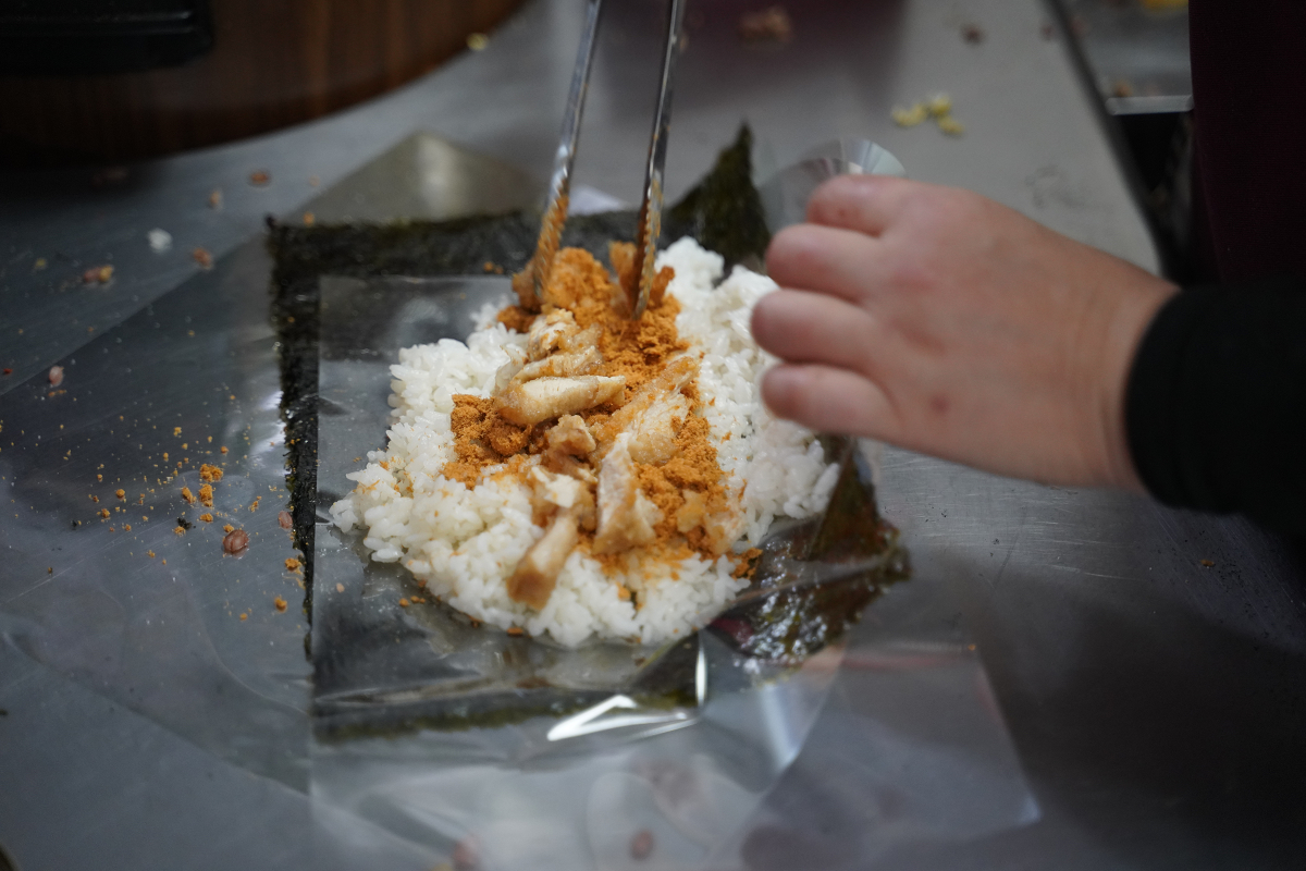 【玉萬飯卷】內壢早餐推薦 巨無霸飯卷只要40元 口味選擇多價格實惠 內壢隱藏版美食晚來吃不到 - 第6張圖 【玉萬飯卷】內壢早餐推薦 巨無霸飯卷只要40元 口味選擇多價格實惠 內壢隱藏版美食晚來吃不到