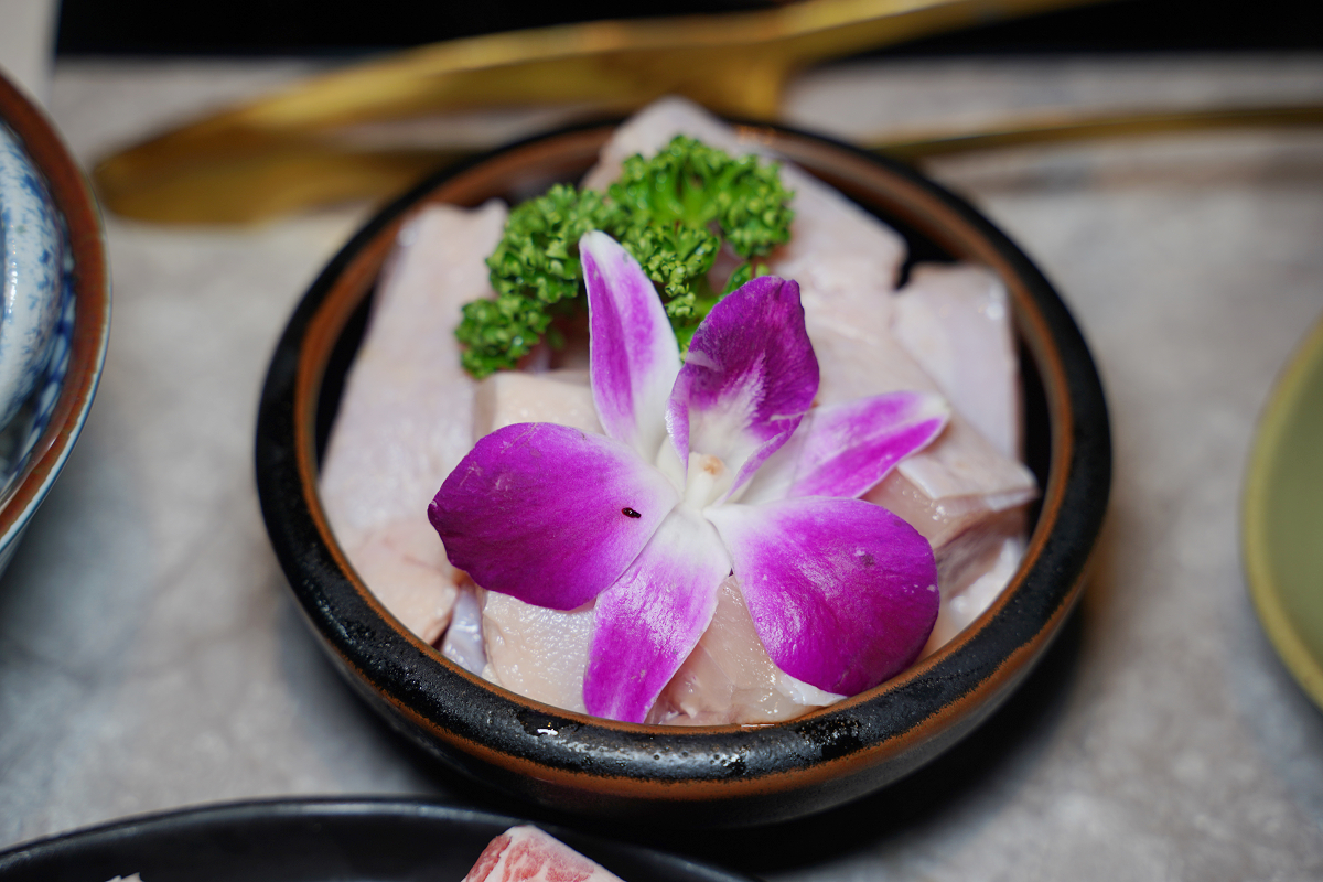 【聚食釜台式頂級蝦湯鍋物】台北信義安和美食推薦 精粹鮮蝦湯+台式熱炒手路菜 台北包廂鍋物料理