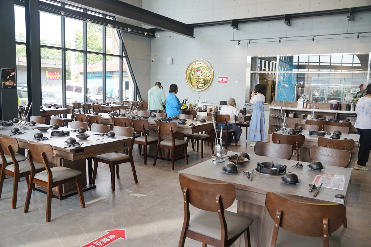 【雞王涮涮鍋鹿芝谷店】南投鹿谷美食餐廳推薦 消費滿額免費參觀鹿芝谷 美味必點金雞滿福四人套餐