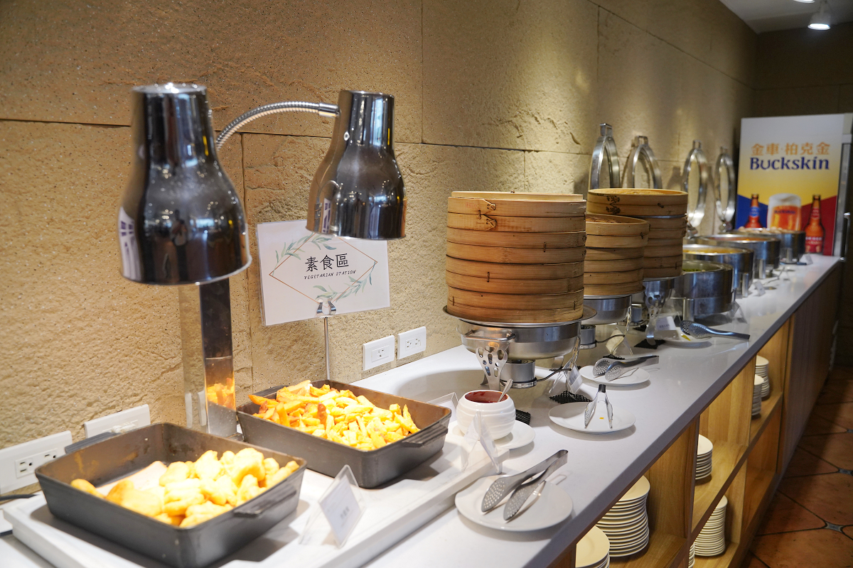 【陽明山天籟渡假酒店】北台灣最大2000坪湧泉樂園 夏燒台味島嶼微醺 星空戶外廚房BBQ