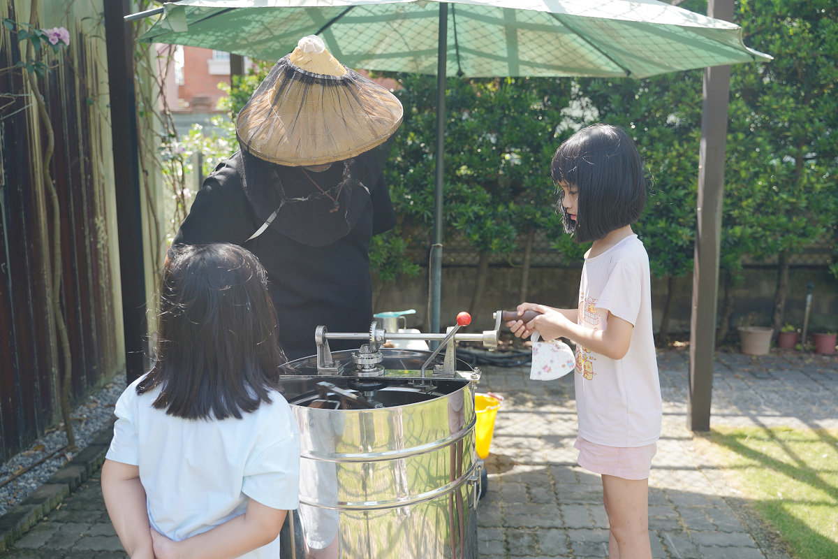 【愛蜂園ifengyuan】新竹親子體驗行程推薦 專業蜜蜂生態導覽 蜂農體驗天然蜂蜜現採現吃