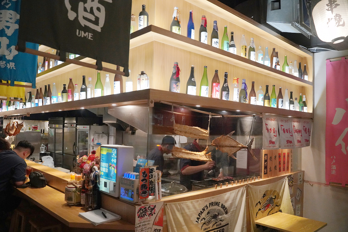 【炭伙居酒屋】三重居酒屋推薦 基隆崁仔頂海鮮生魚片吃得到 真正炭火串燒/大火熱炒 近三重天台