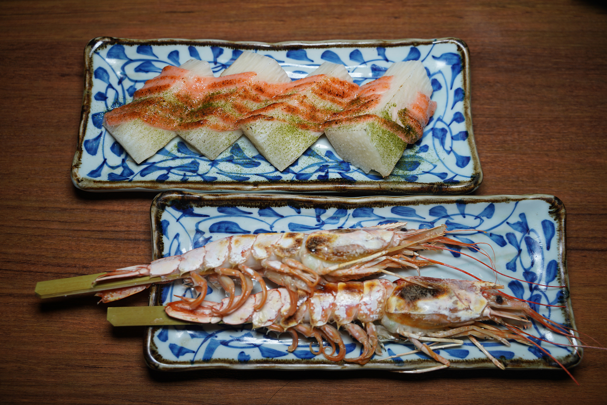 【炭伙居酒屋】三重居酒屋推薦 基隆崁仔頂海鮮生魚片吃得到 真正炭火串燒/大火熱炒 近三重天台