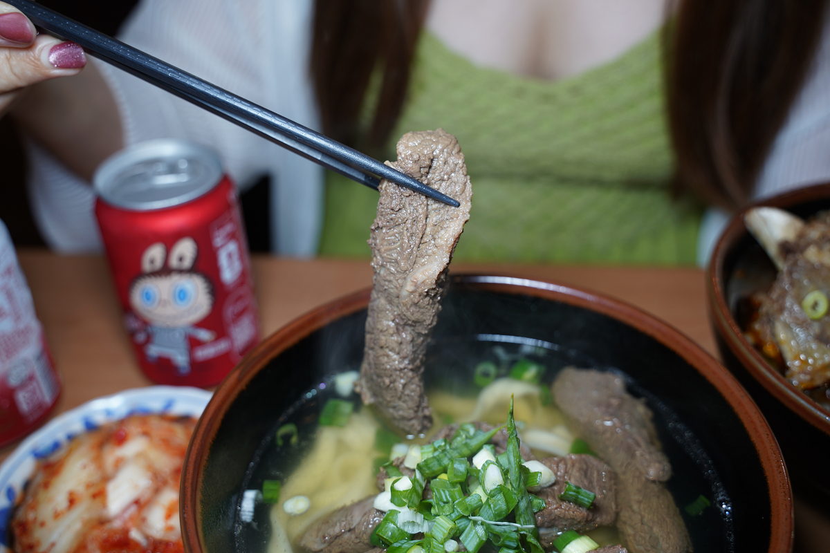 【清牛堂清燉牛肉麵內壢店】週末假日限定龍骨霸王牛肉麵必點 牛肉麵老饕必訪 完美比例清燉牛肉麵 - 第20張圖 【清牛堂清燉牛肉麵內壢店】週末假日限定龍骨霸王牛肉麵必點 牛肉麵老饕必訪 完美比例清燉牛肉麵