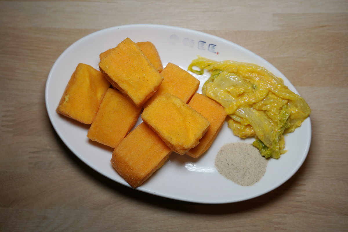 【麵匡匡拉麵食堂土城明德店】土城拉麵推薦 獨特湯頭一試上癮 激推鹹蛋黃金沙/炙燒培根牛拉麵 - 第7張圖 【麵匡匡拉麵食堂土城明德店】土城拉麵推薦 獨特湯頭一試上癮 激推鹹蛋黃金沙/炙燒培根牛拉麵