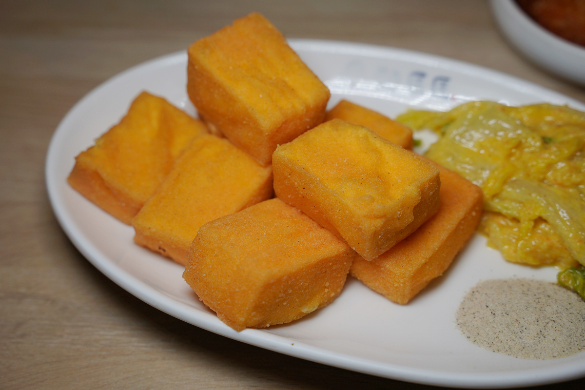 【麵匡匡拉麵食堂土城明德店】土城拉麵推薦 獨特湯頭一試上癮 激推鹹蛋黃金沙/炙燒培根牛拉麵 - 第8張圖 【麵匡匡拉麵食堂土城明德店】土城拉麵推薦 獨特湯頭一試上癮 激推鹹蛋黃金沙/炙燒培根牛拉麵
