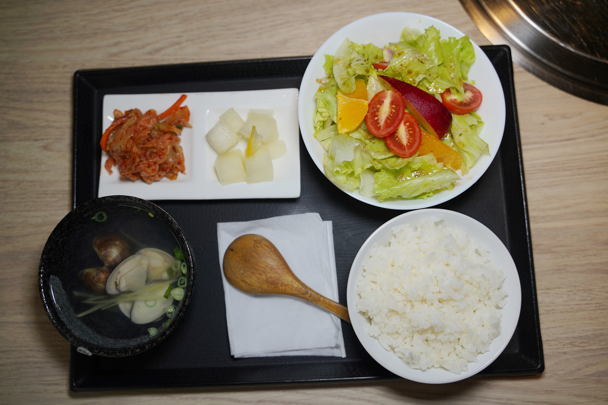 【小秘苑燒肉餐酒】板橋無煙燒肉餐酒館推薦 交通方便好停車 板橋聚餐吃飯好選擇 鄰近捷運板新站