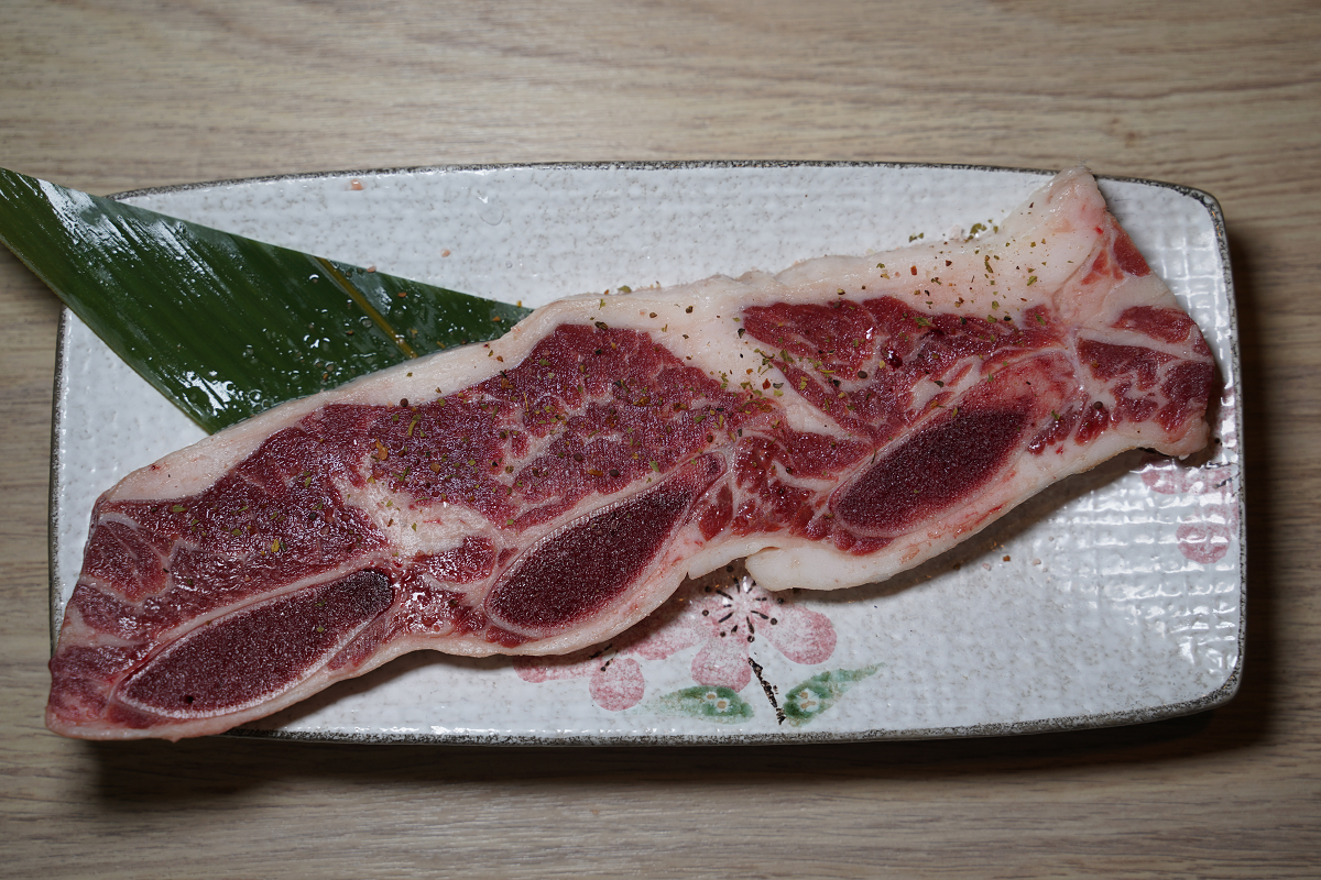 【小秘苑燒肉餐酒】板橋無煙燒肉餐酒館推薦 交通方便好停車 板橋聚餐吃飯好選擇 鄰近捷運板新站