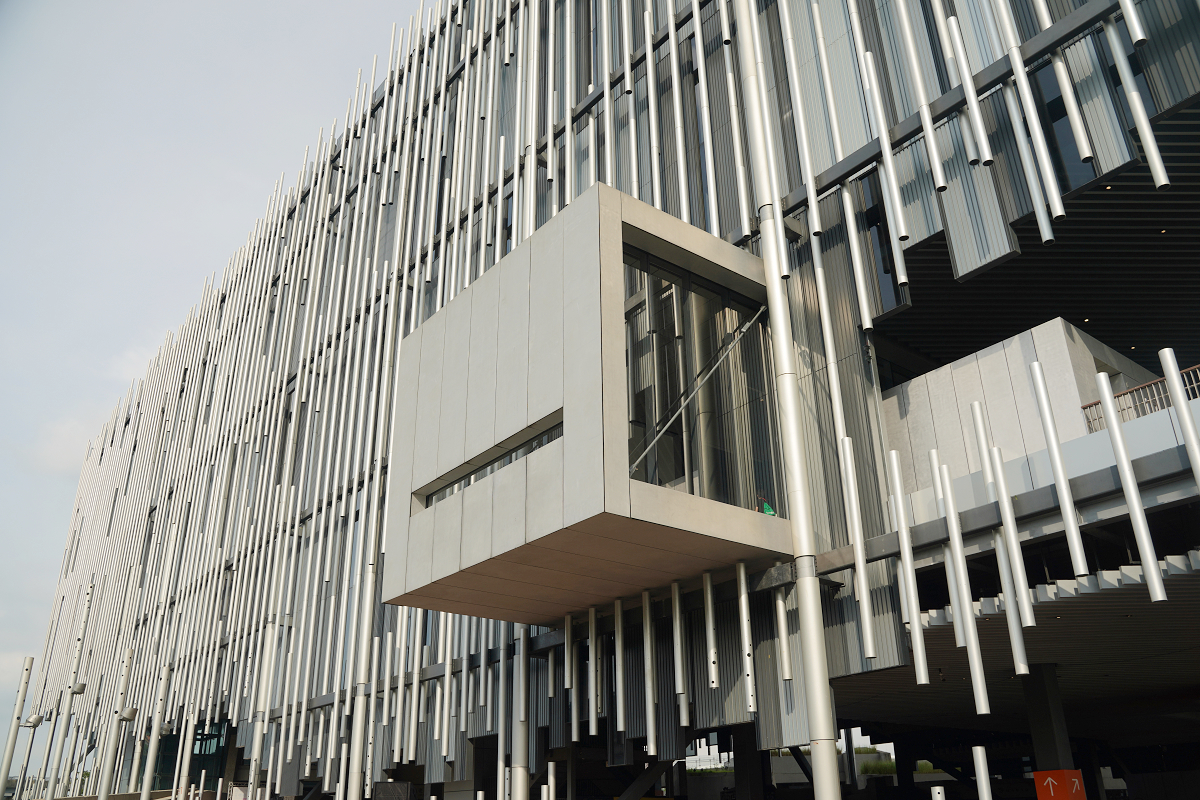 【新北市美術館】新北市第一座公有美術館 新北捷運三鶯線鶯歌車站旁 免費戲水沙坑親子景點好選擇